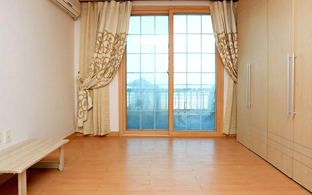 Taean Beach & Castle Pension