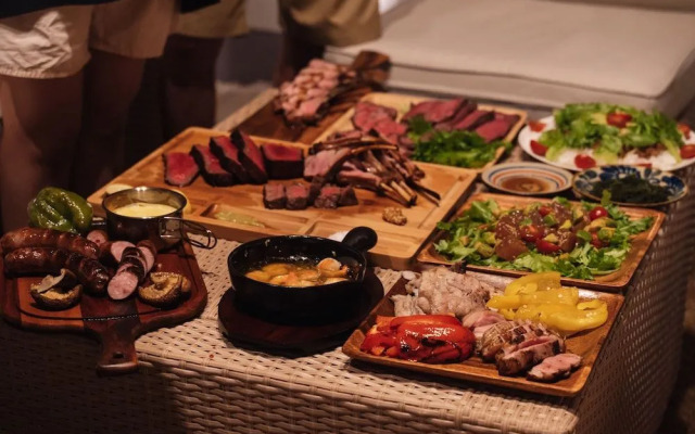 Urban Villa Resort Onna