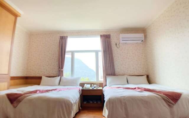 LiChiuan Hotel Spring Hotel