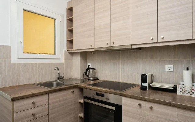 Central 2BR flat Glyfada Center