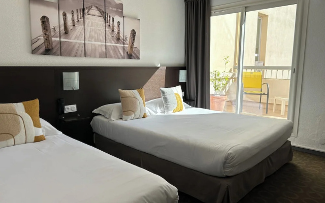 The Original City, Hotel Cap Maya, Palais des congrès