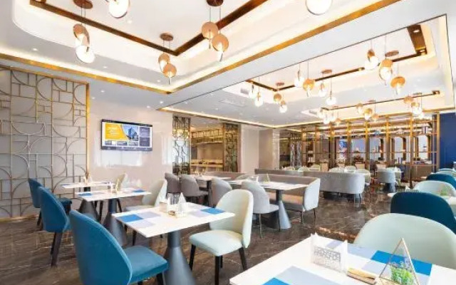 Yitel Collection Hotel (Zhuanghe Municipal Government Xiangyang Road)