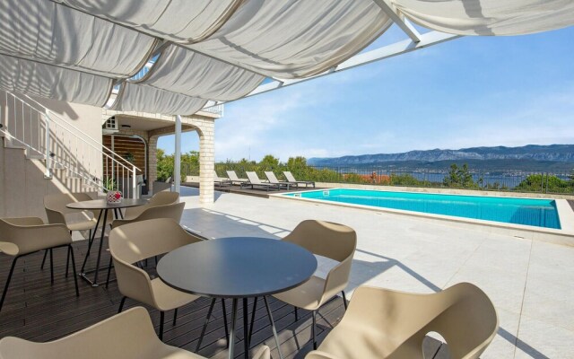 Amazing Home in Polje With Wifi and 5 Bedrooms