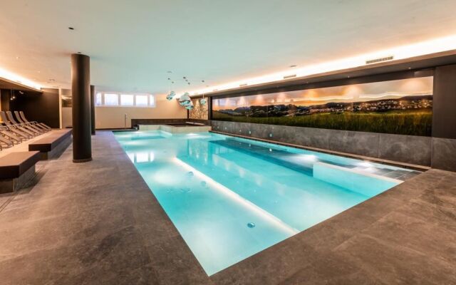 Lady Maria Hotel & Resort