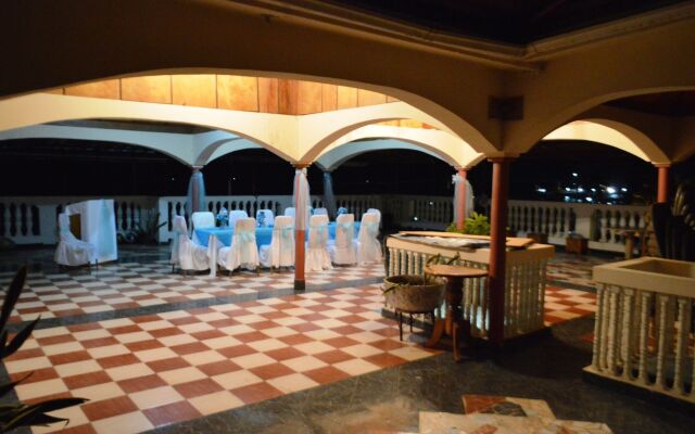 Beau Rivage Hotel