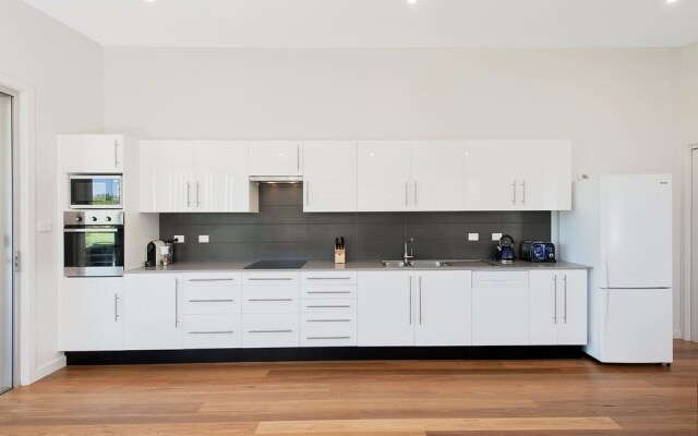 Ocean Views, 41A Ocean Avenue