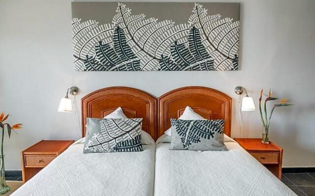 Silken Saaj Maar- Adults Only