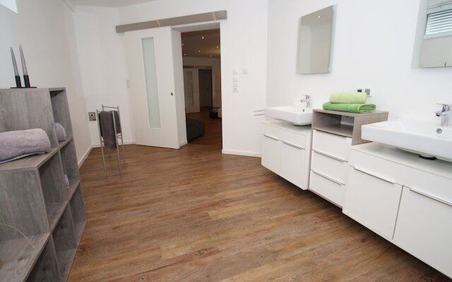 Modern Apartment in Niedernsill With Terrace