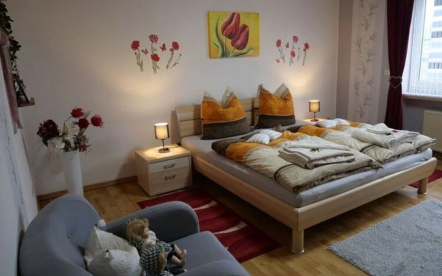 Cozy Apartment in Strotzbüsch near Eifel Center