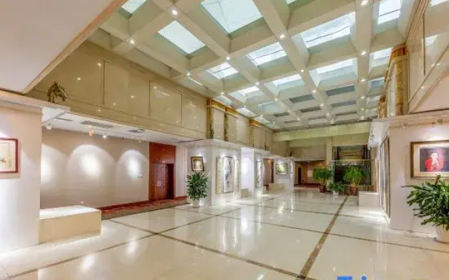 News Rezen Hotel