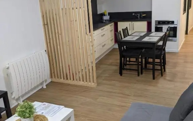 studio plein centre ville 10A