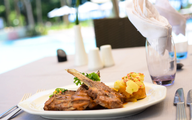 Tarisa Resort & Spa