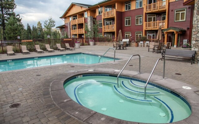 Sunstone #320 2 Bedroom Condo by RedAwning