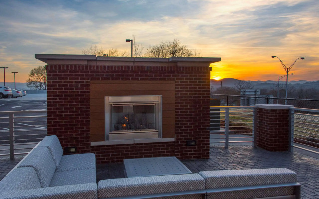 DoubleTree by Hilton Asheville Downtown