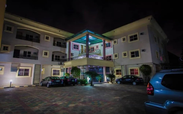 Chalon Suites