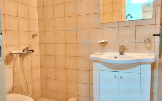 Studio in Gialia, With Wonderful sea View and Enclosed Garden