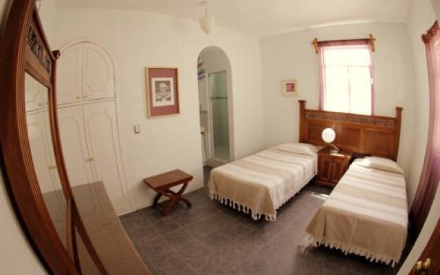 Ahuehuete Hostal Galeria