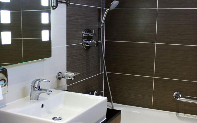 Holiday Inn Newcastle Jesmond by IHG