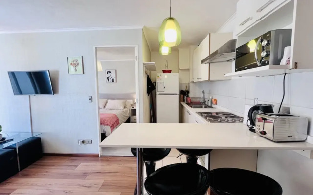 Urban Yard Bus Terminal Home Office Pool Wifi