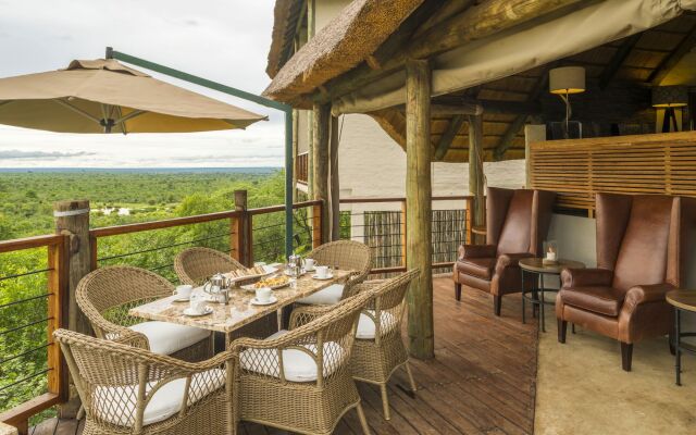 Victoria Falls Safari Club