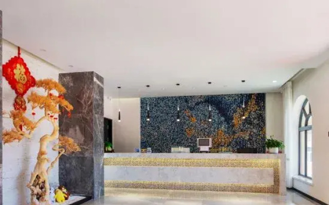 Burqin Luwang Hotel
