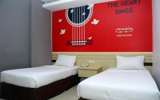 Front One Inn Sidoarjo