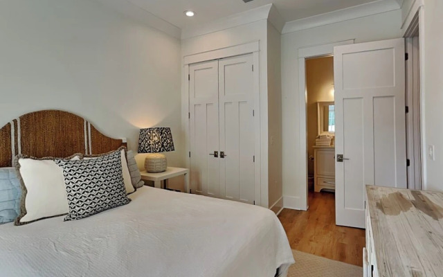 The Osprey #8 - Pelican Landing