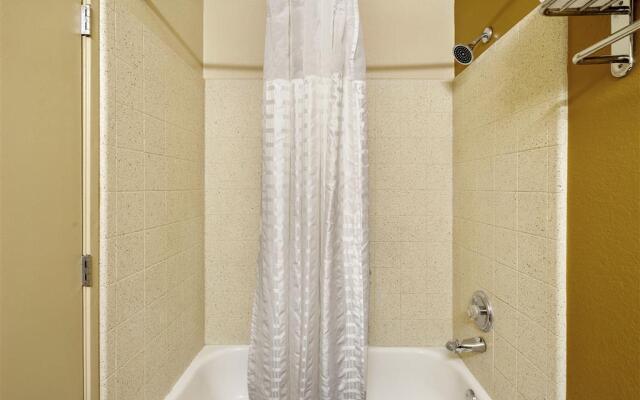 Extended Stay America Suites Washington DC Falls Church