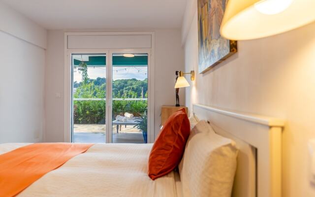 Designer Luxury Two Bedroom Apartment