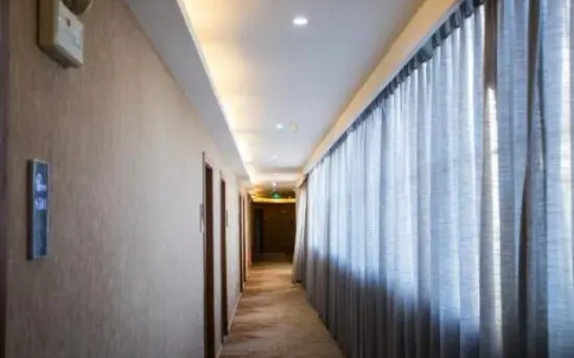 Mangshi Haoshun hotel