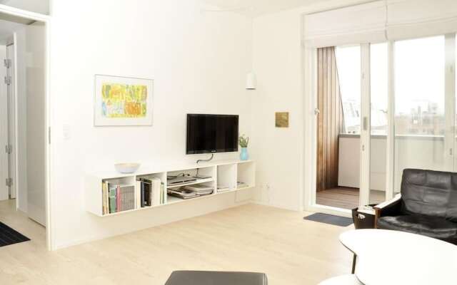 2 Bedroom Apartment Islands Brygge 93 1