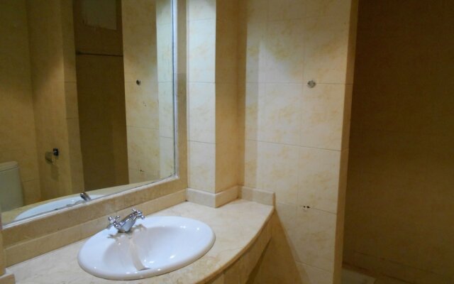 Lovely two Bedroom Apartment Ref T24302