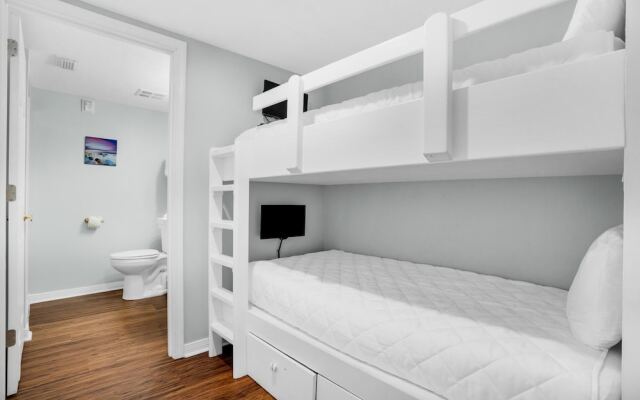 Destin West Bayside Pelican #308