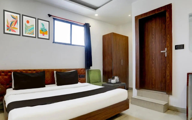 OYO 16952 Easy Stay