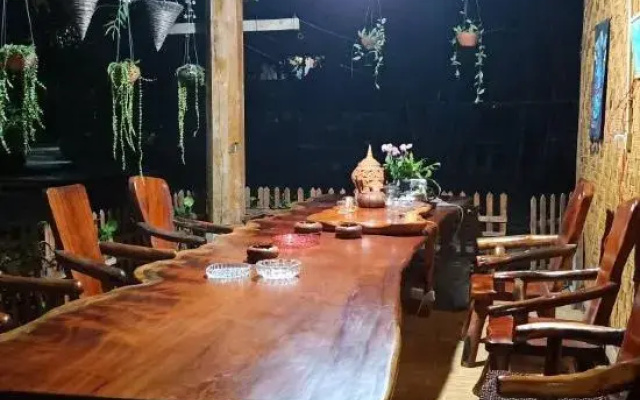 Xishuangbanna Yuxihan Yujiale Inn