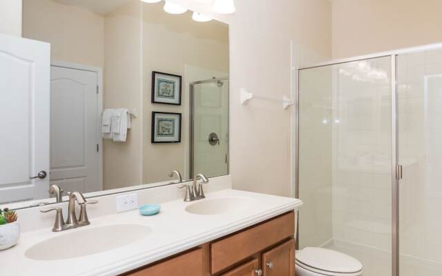 Mansion on Mrytlewood