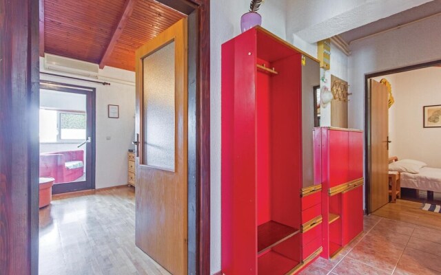 Amazing Home in Pula With Wifi and 2 Bedrooms