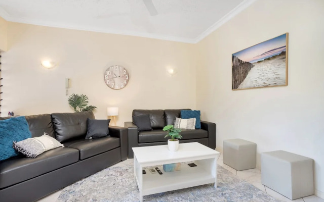 'The Lakes' Flexible One Bedroom