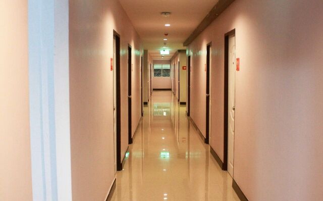 Sampheng Apartment