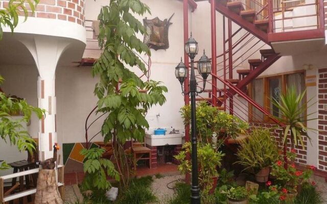 Villa Betty Hostal B&B