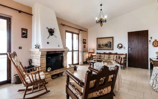 Holiday villa with incredible sea view in Paralia Avlidas