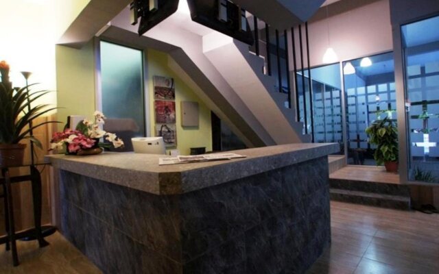 Oasis Studio Hotel Satu