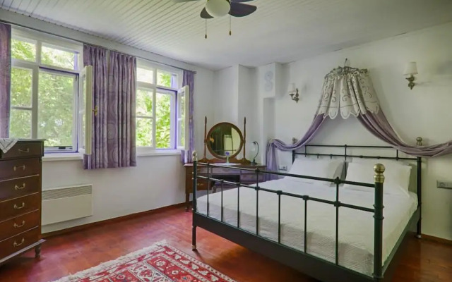 Amaranda Ada Evi - Adults Only