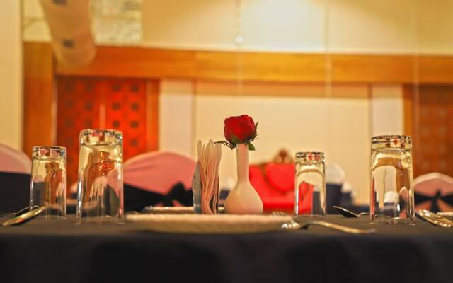Sai Neem Tree Hotel