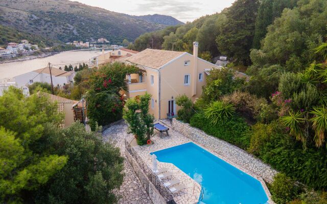 Loadstar Villas