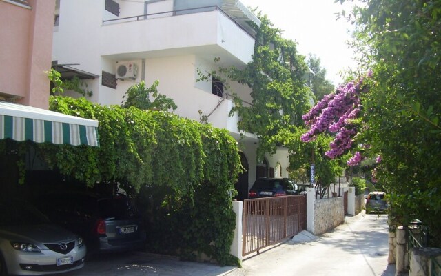 Dane - 30m From the sea - A2