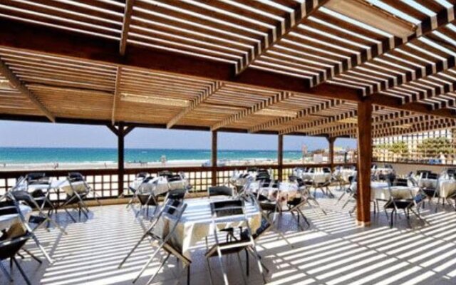 Merkaz Yami Caesarea