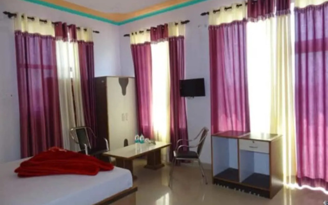 Hotel Jhansla By GRB