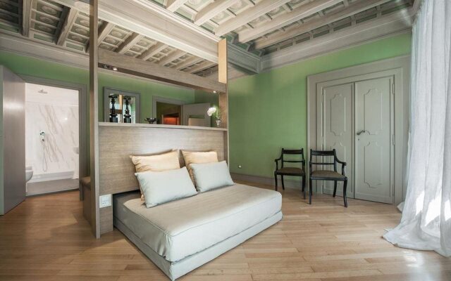 Raffaello Charmsuite