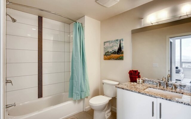 Executive Suite 2BR2BA Convention Center